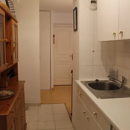 Les Claux - 3 Pieces, 6 Couchages, Au Pied Des Pistes Et Commerces - Fr-1-330b-62 Apartment